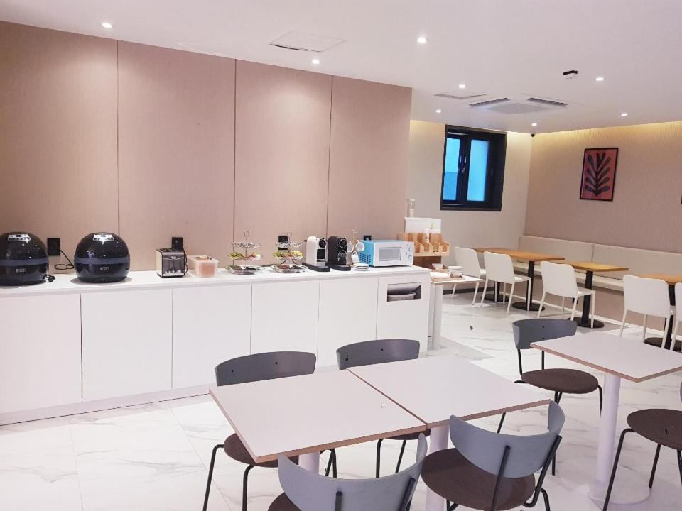Pohang Brown Dot Hotel المظهر الخارجي الصورة